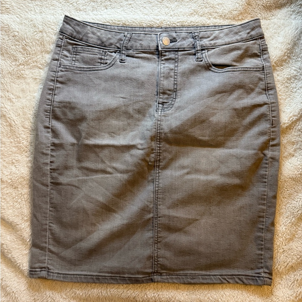 Old Navy Classic Gray Pencil Skirt